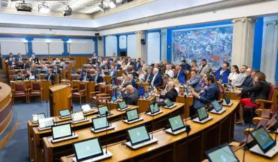 Ni dobre političke odluke ne donose zbog građana, već zbog imidža stranaka: Javno dobro podređuju partiji