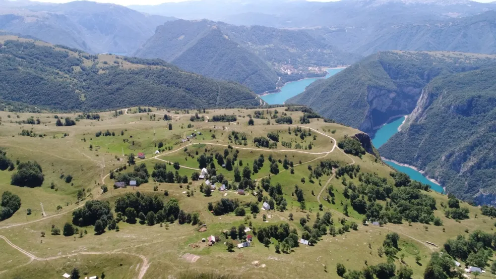 DOnji Unač
