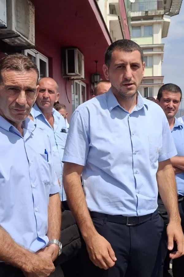 Radnici ŽICG ne odustaju od blokade dok ne razgovaraju s menadžmentom