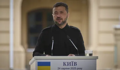 Zelenski čestitao Dan nezavisnosti: Ukrajinci postoje i biće na ovoj zemlji i za 100 godina