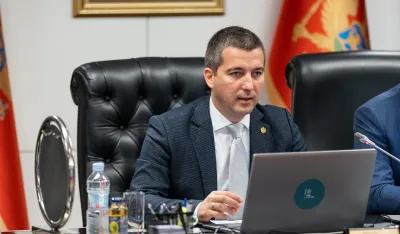 Bečić: Ponosan sam &scaron;to petu godinu zaredom svi učenici osnovnih &scaron;kola imaju besplatne udžbenike