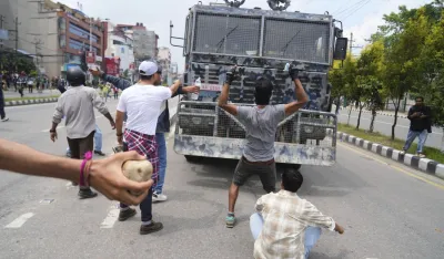 (FOTO) Nepal ukida zabranu dru&scaron;tvenih mreža nakon protesta u kojima je poginulo 19 osoba