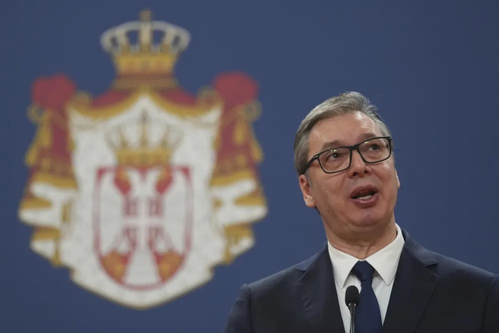 Vučić napao Milatovića zbog transparenta na jučera&scaron;njoj utakmici