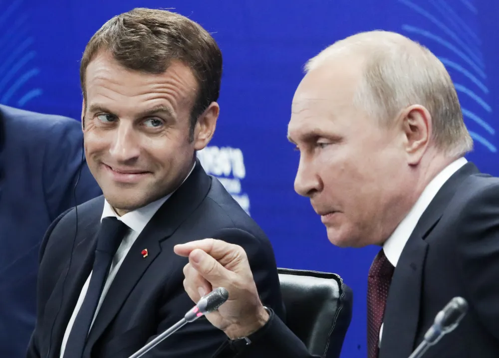 Francuski političar: Emanuel Makron je opsjednut Vladimirom Putinom