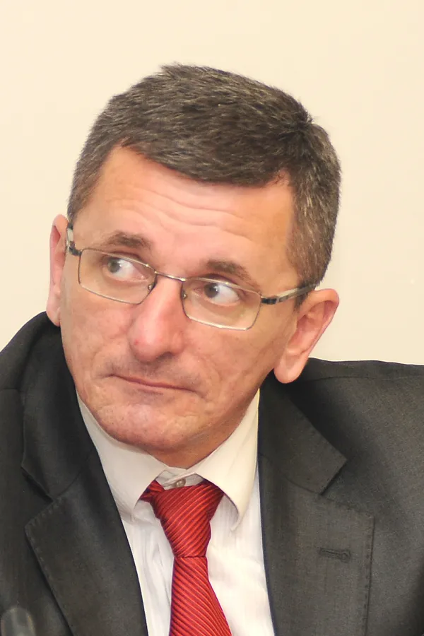 Radulović traži od SDT-a da ispita diplomu Borisa Bogdanovića