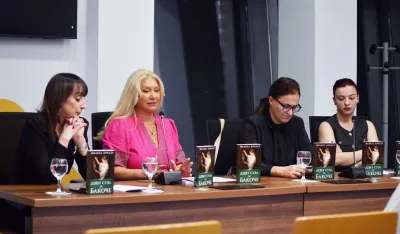 Uzbudljiva porodična saga