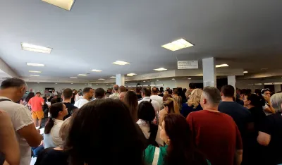 Ko želi da verifikuje novu ličnu kartu u sistemu zdravstva moraće da stoji u redu: Poslije MUP-a, građane čeka i &scaron;alter u Fondu