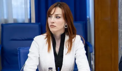 Anđela Vojinović, polanVojinović: DPS da dijeli lekcije o kulturi? To je isto kao da Medenica drži seminar o pravdiica Demokrata