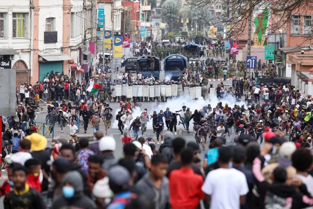 DW: Nepal, Srbija, Peru, Madagaskar &ndash; Generacija Z protestuje &scaron;irom svijeta