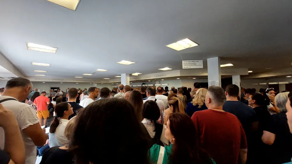 MUP: Područne jedinice i filijale u devet gradova biće otvorene 4. oktobra za zamjenu ličnih karata