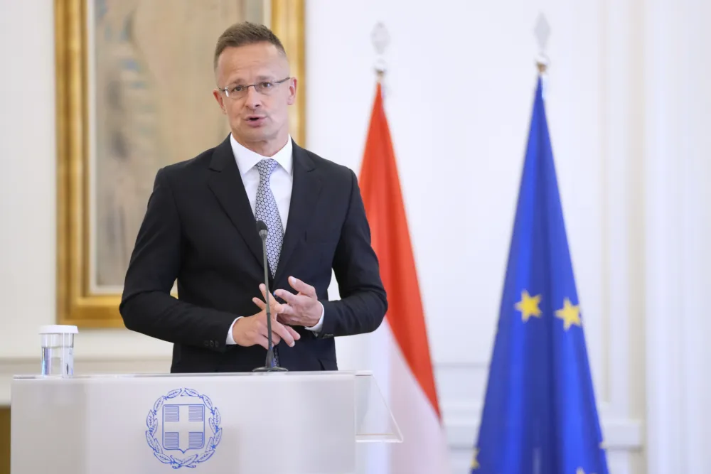 Sijarto: Neće Zelenski da odlučuje o pristupanju Ukrajine Evropskoj uniji