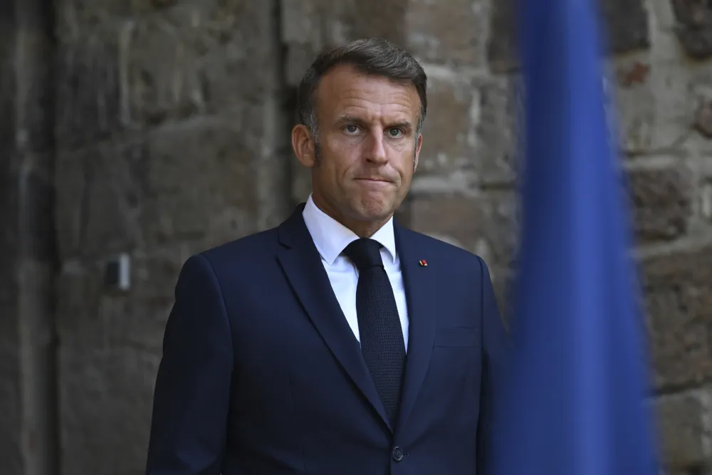 Makron:&nbsp;Rusija će platiti za ratobornu tvrdoglavost