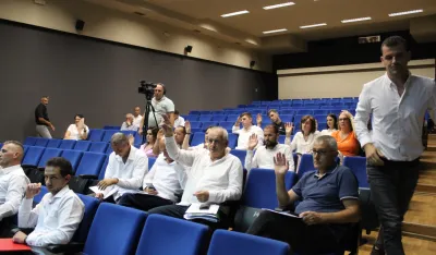 Odbornici Op&scaron;tine Zeta potro&scaron;ili 72, a partije 45 hiljada eura
