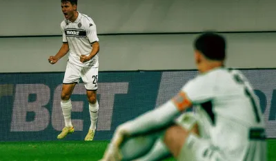 Karabeljov proslavlja gol