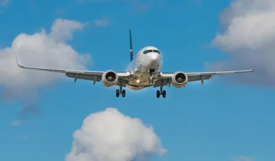 авион, (VIDEO) Panika na letu za Seul: Požar u kabini aviona na 10.500 metara visine