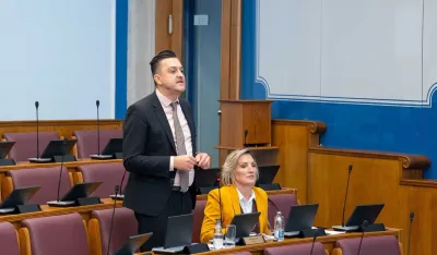 Vuković najavio kontrolu potro&scaron;nje: U zdravstvu neracionalno tro&scaron;e pare?