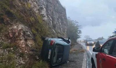 Udes iznad Dobrskog Sela, prevrnuo se automobil