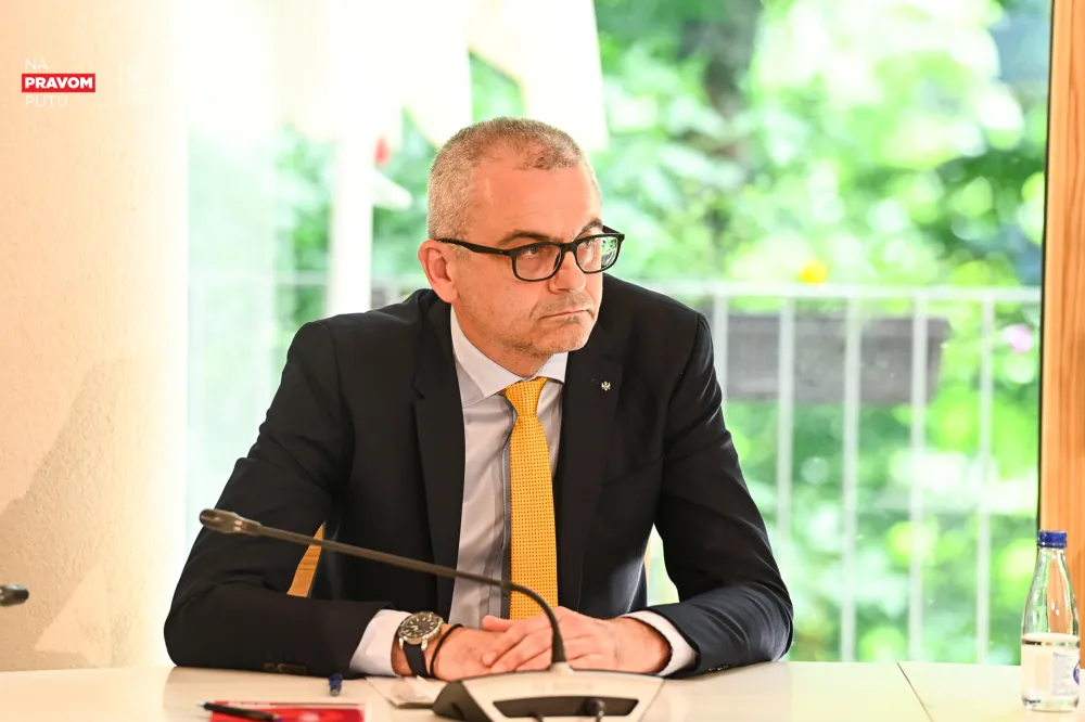 Niković: &Scaron;imun&nbsp;i direktori traže rje&scaron;enje za nedostatak ljekara u Kotoru