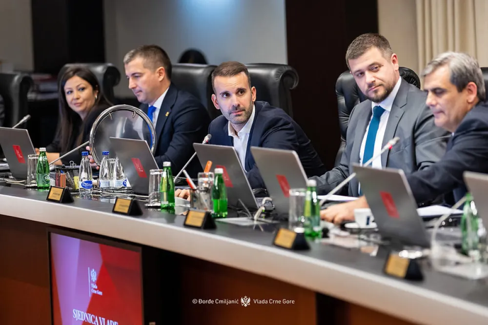 Vlada utvrdila Predlog zakona o pred&scaron;kolskom vaspitanju i obrazovanju i izmjene Zakona o strancima
