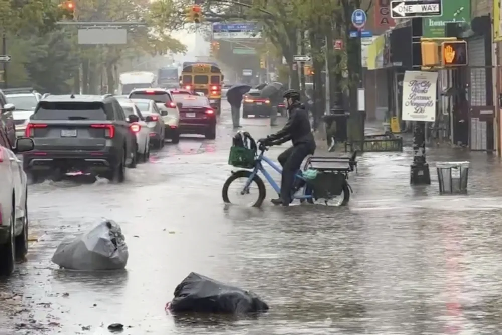 Jaka ki&scaron;a paralisala Njujork, dvije poginulih
