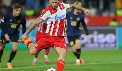 Marko Arnautović sru&scaron;io Lil sa "kreča"