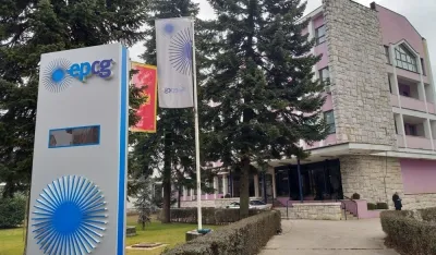EPCG: Minus gledati kroz investicije