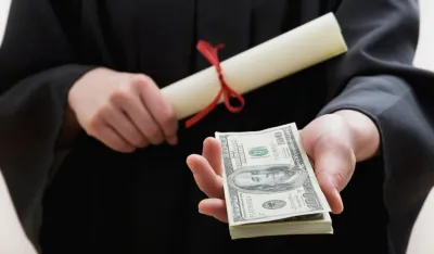 Jo&scaron; 13 krivičnih prijava zbog lažnih diploma