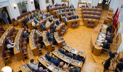 Umjesto sigurnih mandata, partije da se potrude za podr&scaron;ku