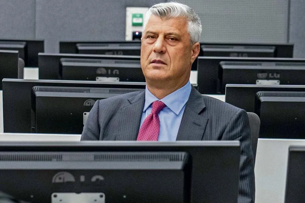 Protest u Strazburu protiv suđenja biv&scaron;im liderima Oslobodilačke vojske Kosova u Hagu