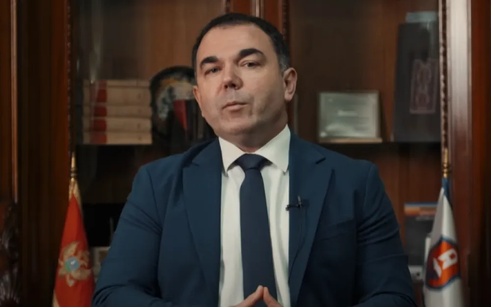 Đura&scaron;ković osudio napad na hrvatske navijače: Radi se o smi&scaron;ljenoj namjeri da se napad dogodi na teritoriji Cetinja