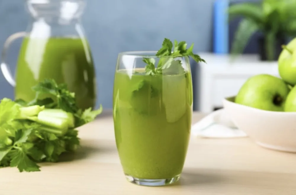 Popularni napitak je pun vitamina i minerala, ali evo &scaron;ta se de&scaron;ava ako ga pijemo ba&scaron; svaki dan