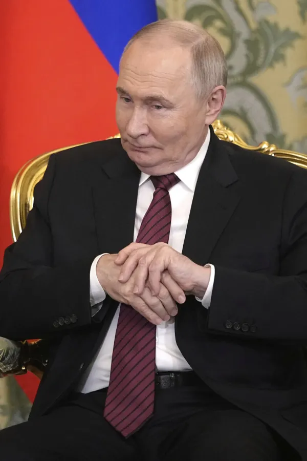 Putin: Kriminalna organizacija je na vlasti u Ukrajini