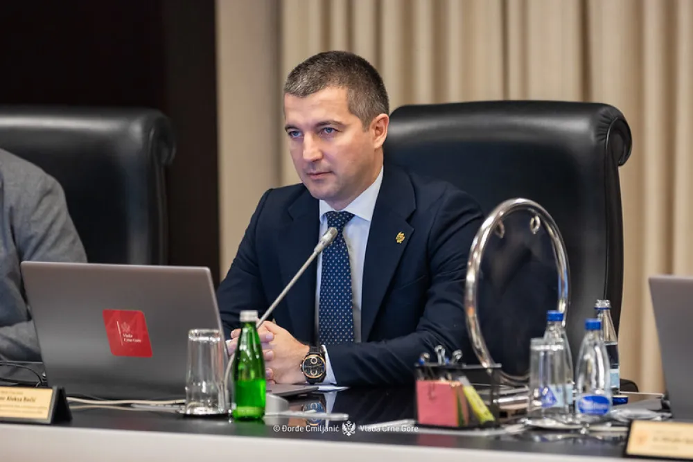 Bečić: Oko 500 mladih i obrazovanih ljudi zasnovaće radni odnos u Upravi policije