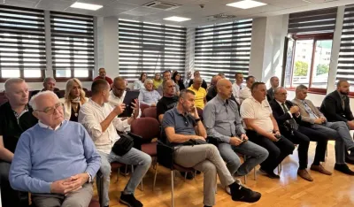 (VIDEO) V.d. predsjednike dobilo 40 mjesnih zajednica