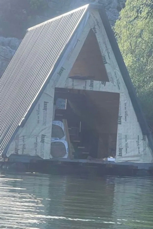 Nacionalni parkovi: Sjutra počinje uklanjanje nelegalnih objekata u NP Skadarsko jezero