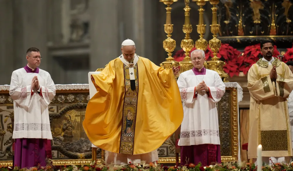 (FOTO) Papa Lav služio svoju prvu božićnu misu
