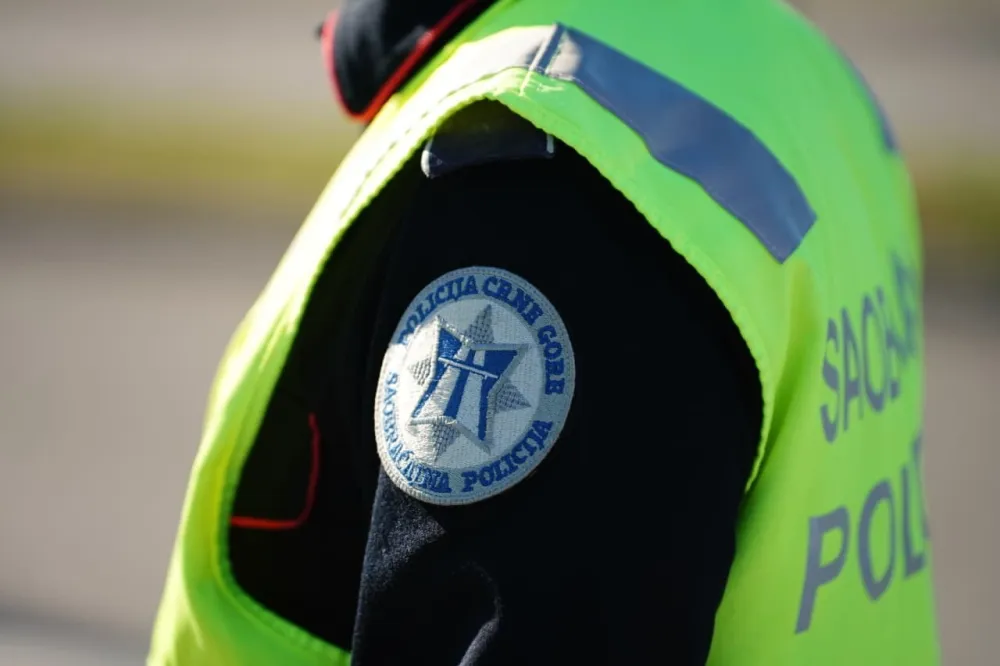 Za 24 sata 17 saobraćajnih nezgoda, poginula jedna osoba