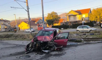 Zagorič: Sudar automobila i voza, jedna osoba povrijeđena