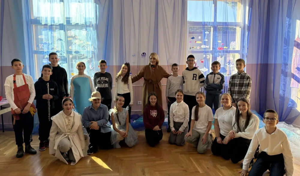 (VIDEO) Susret ma&scaron;te i glume u učionici