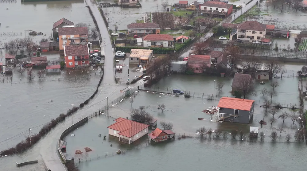 Poplave dron