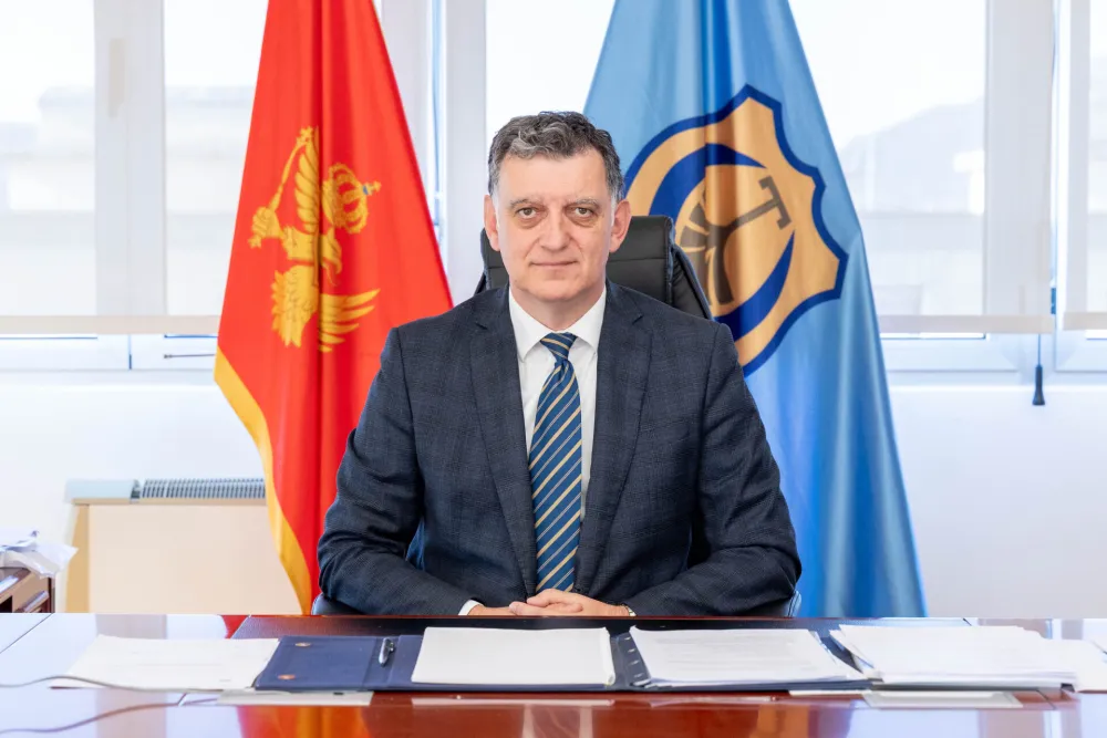 Željko komnenović