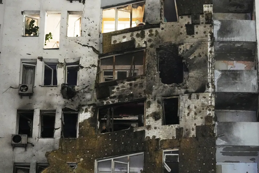 (FOTO) Novi detalji ruskog napada na Kijev: O&scaron;tećena ambasada Katara, Zelenski poziva SAD da reaguje
