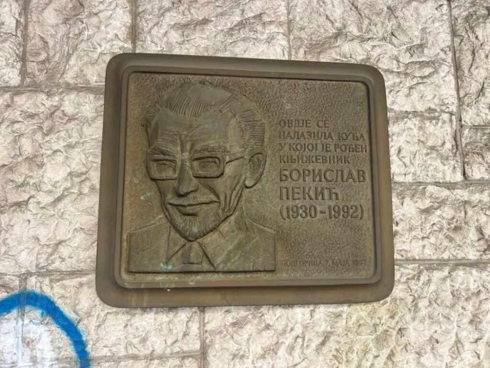 Nema spomenika Borislavu Pekiću u Podgorici