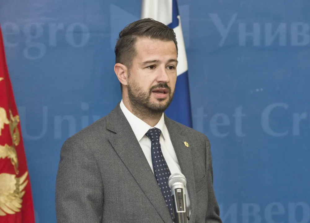Milatović: Milan jo&scaron; nije iza&scaron;ao iz "krvave" Vlade, a kada će &ndash; ne znamo