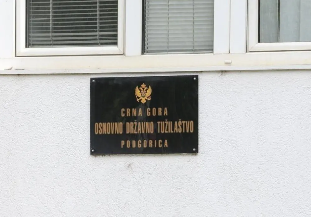 Zadržavanje osumnjičenom za krađu novčanika u Danilovgradu