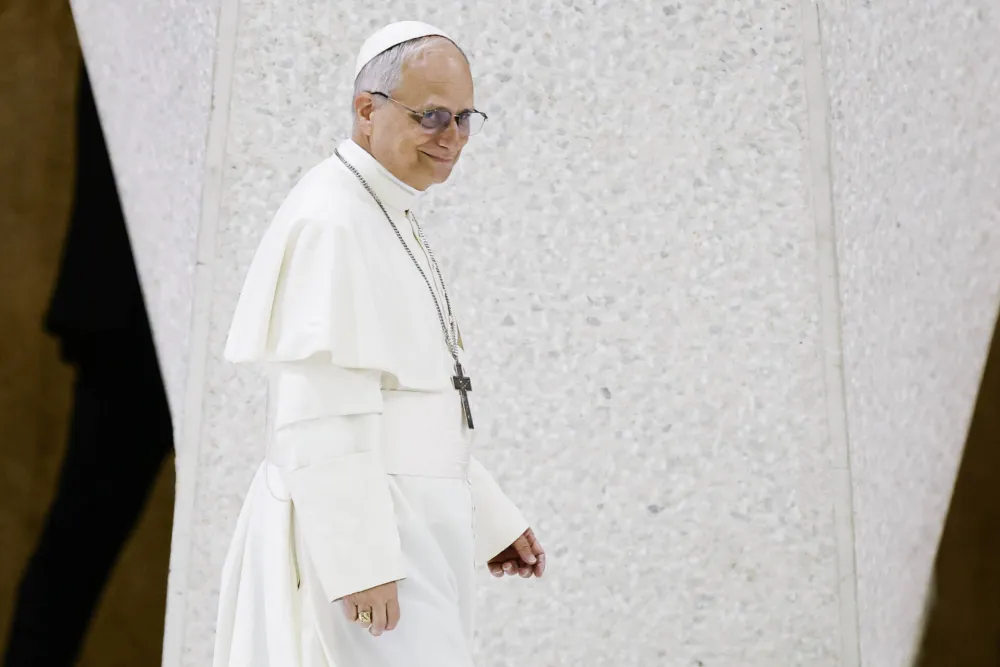 Papa upozorava da civili u Ukrajini pate, poziva na okončanje rata