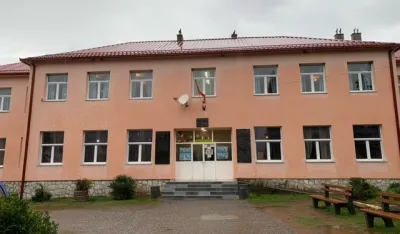U učionicama O&Scaron; "18. oktobar": Obnovljen inventar
