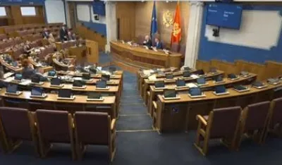 NVO: Predloge spornih zakona skinuti sa dnevnog reda Skup&scaron;tine do dobijanja mi&scaron;ljenja EK