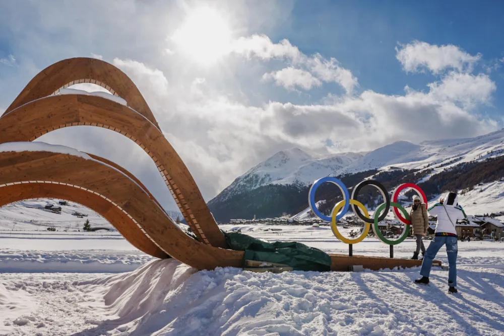 Fotografisanje ispred simbola Olimpijskih igara 