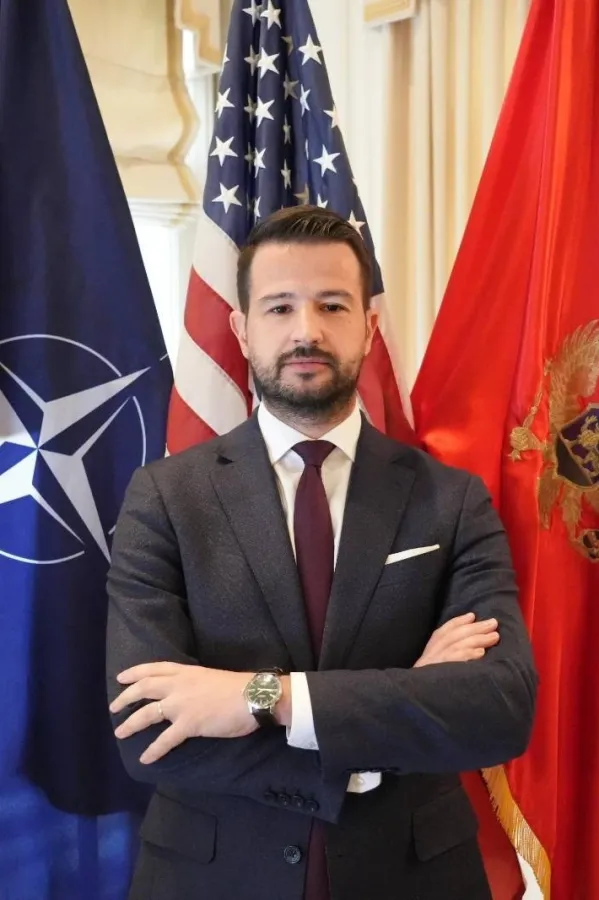 Milatović: Parlamentarna većina neozbiljna i neodgovorna, Vlada ne pokazuje dovoljno kapaciteta da vodi reforme